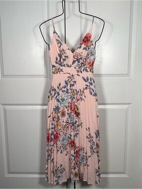 Thirty Thirty Blush Floral V-Neck Pleated Midi Dress